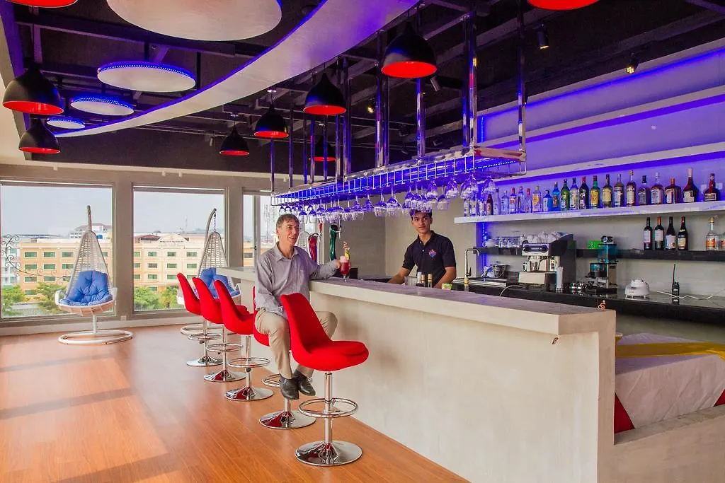 Oc Hotel 3*, Σίχανουκβιλ