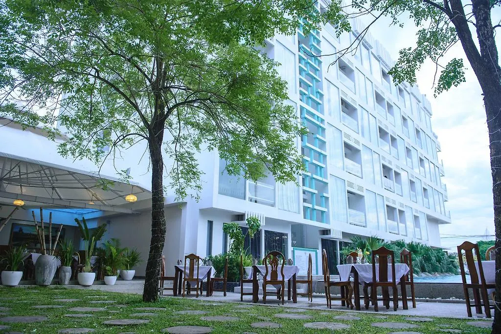 Oc Hotel 3*, Σίχανουκβιλ